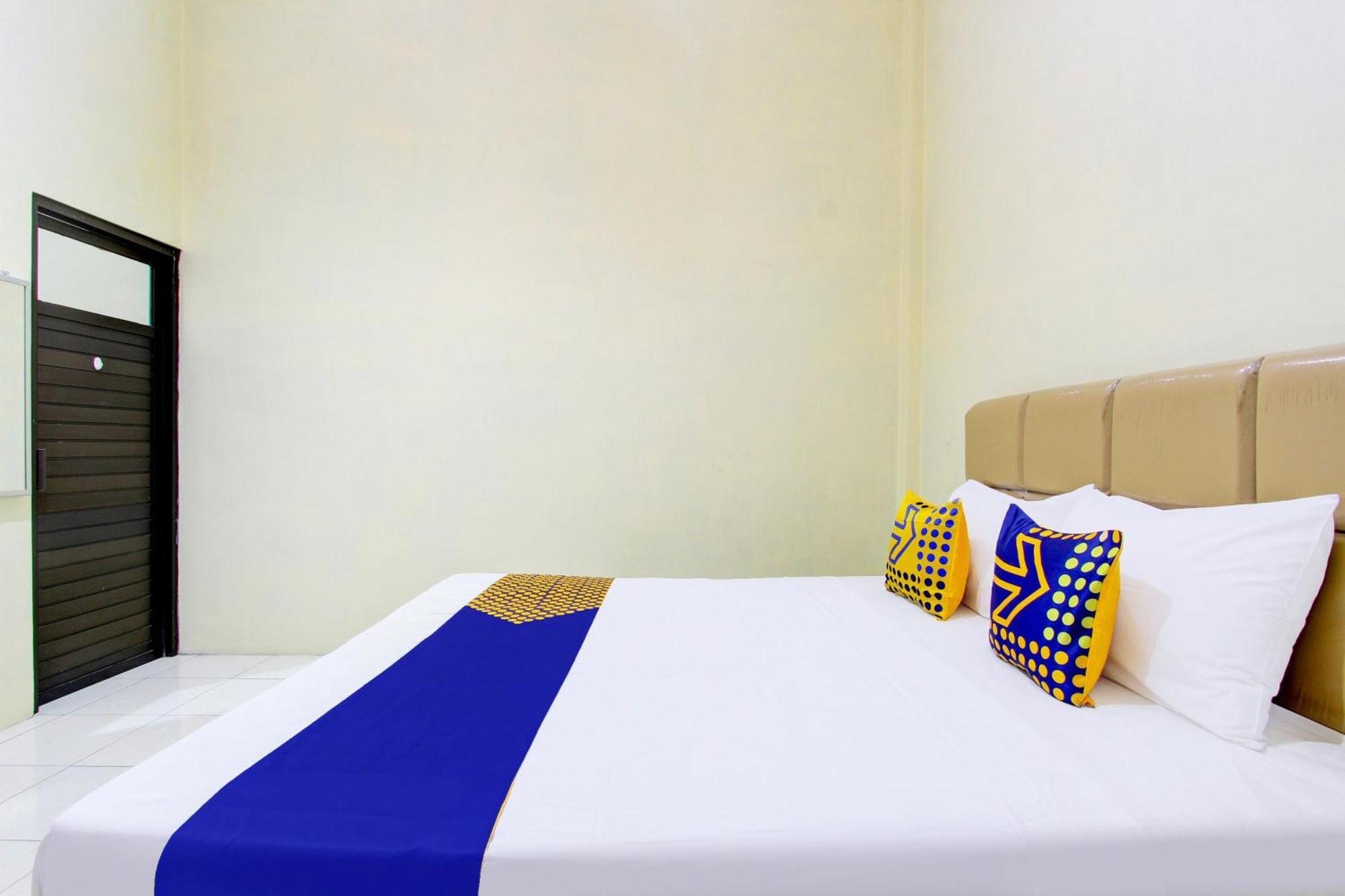 Spot On 93245 Guest House Mulia Dua Syariah Klaten Bagian luar foto